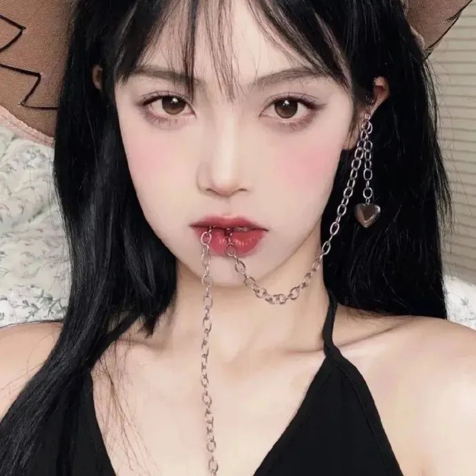 经营婚姻海报